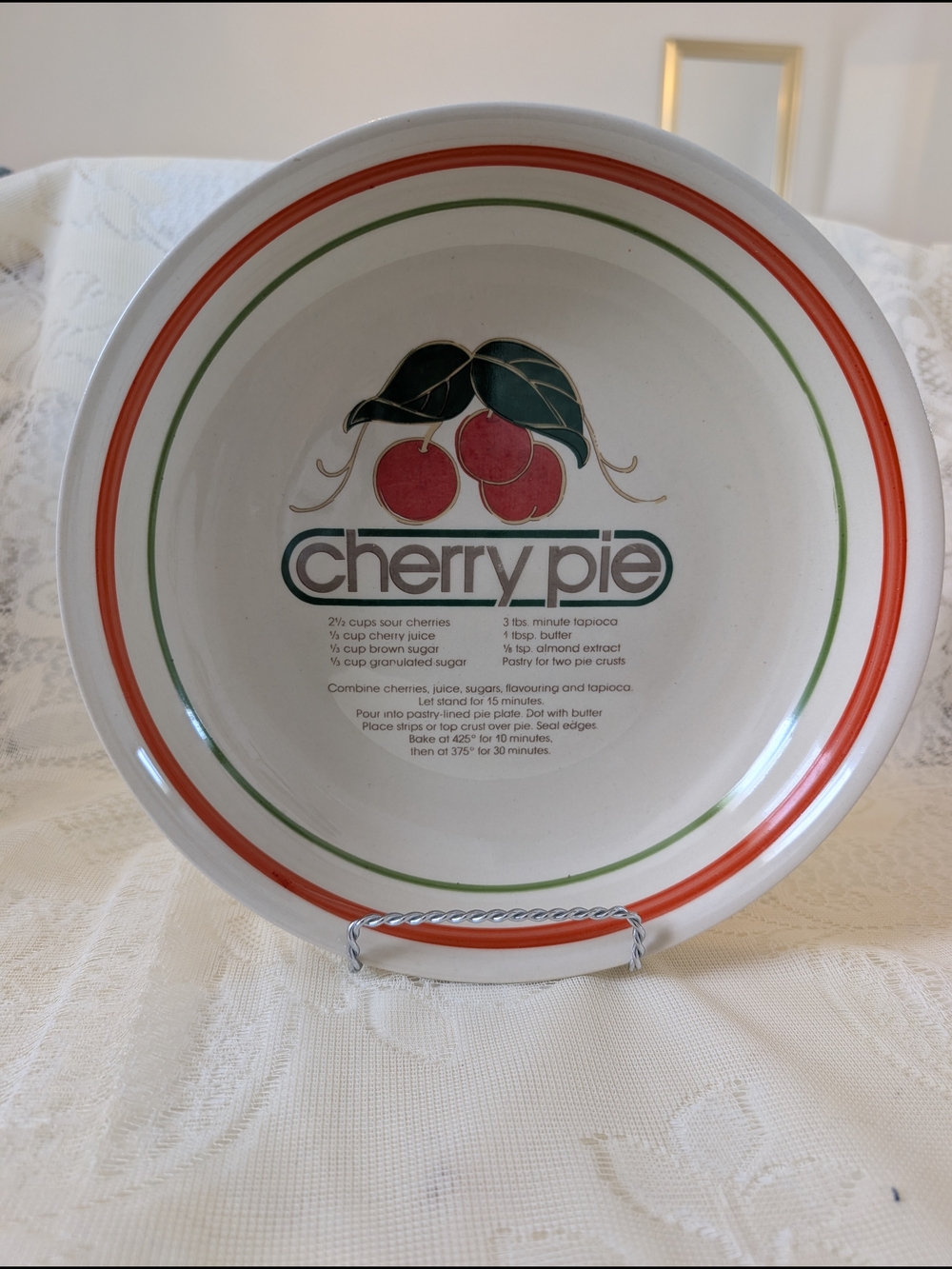Vintage Cherry Pie Serving Bowl - Red & Green